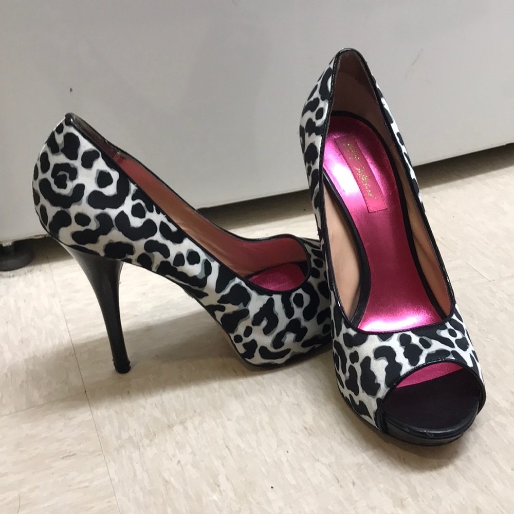 Betsey Johnson heels sz 9M